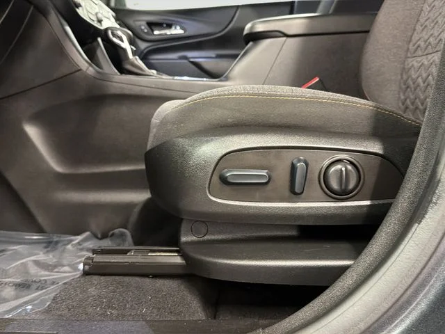 Used 2022 Gray Chevrolet LT image 17