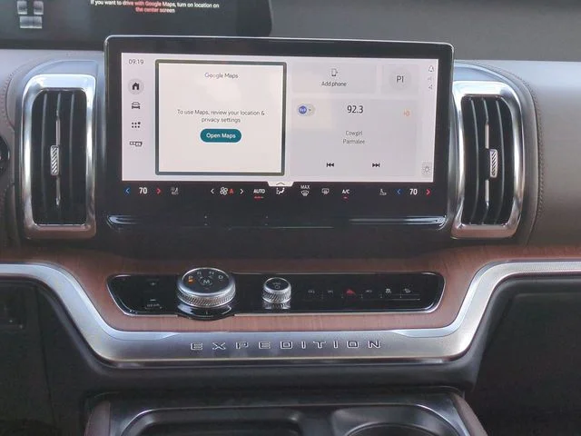 New 2026 Star White Metallic Tri-Coat Ford King Ranch® image 18