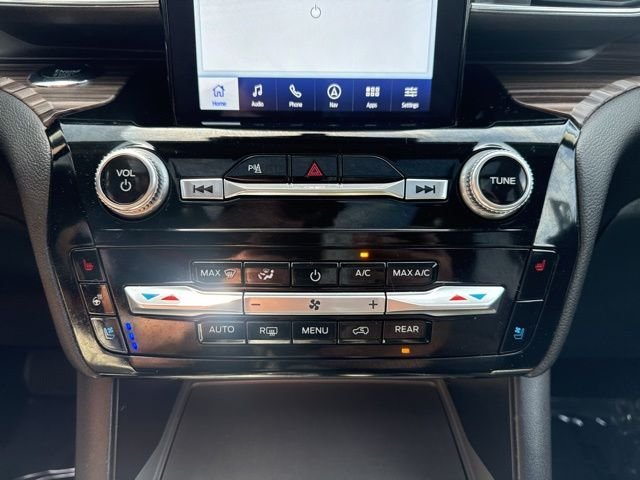 Used 2024 Blue Metallic Ford Limited image 16
