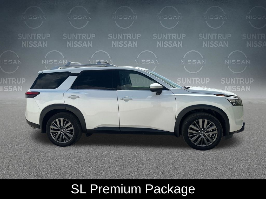 Used 2025 White Nissan SL image 8