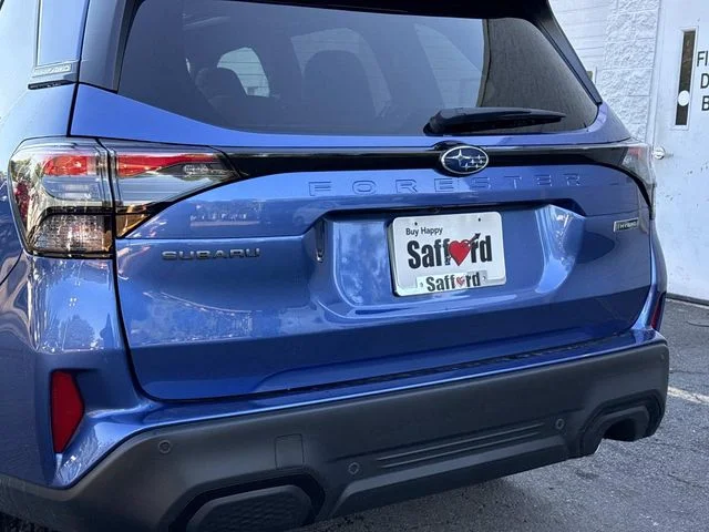Used 2026  Subaru Touring Hybrid image 11