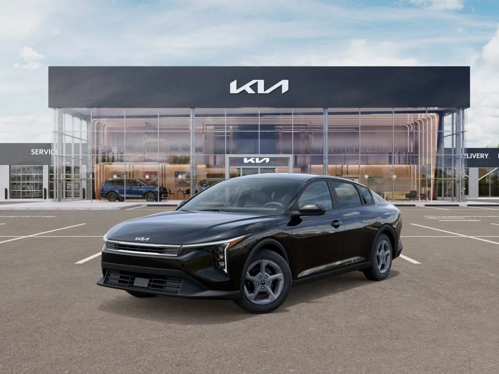 2025 Kia K4 LXS AT's photo