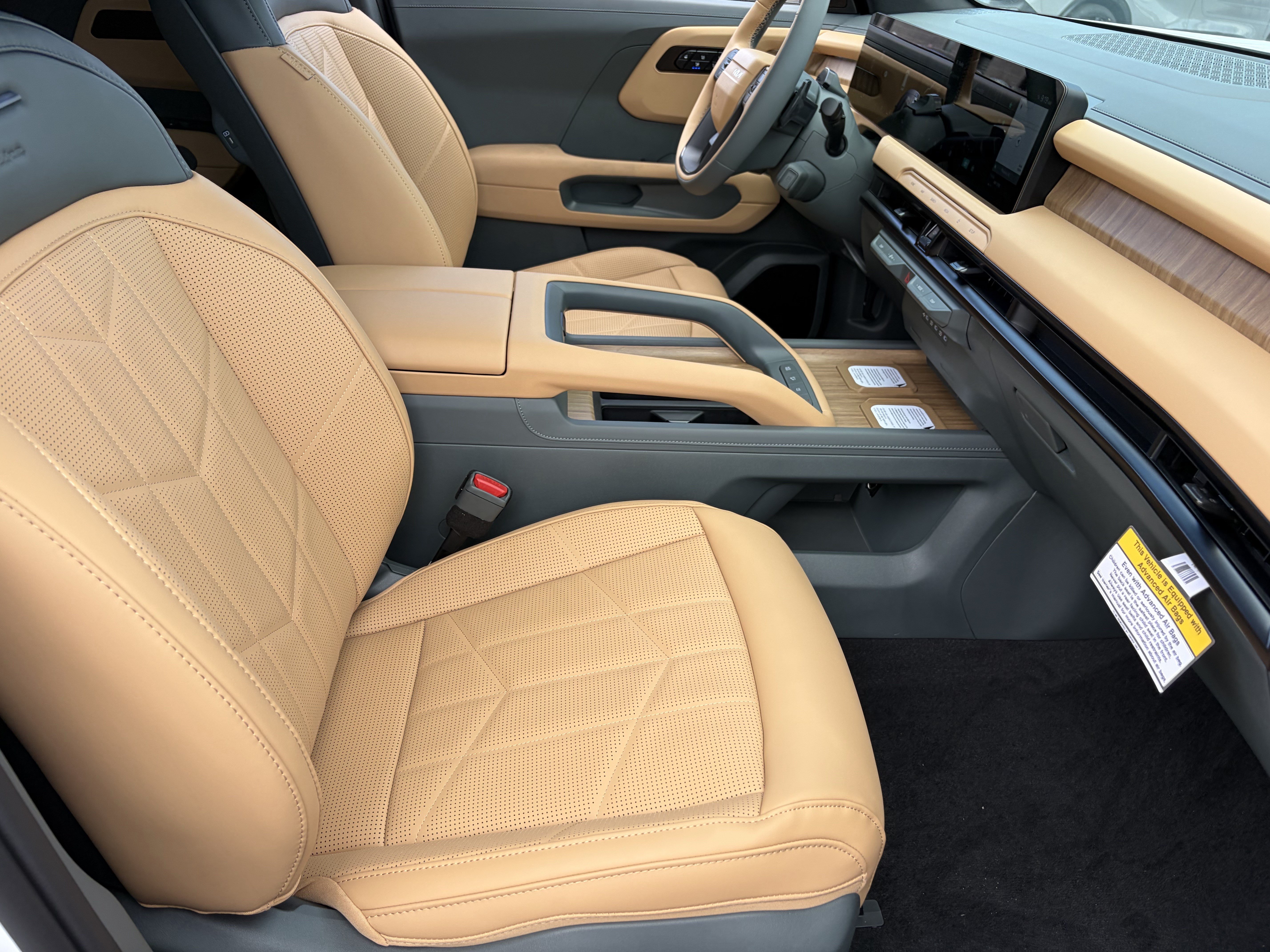 New 2027 Glacial White Pearl Kia X-LINE SX image 9