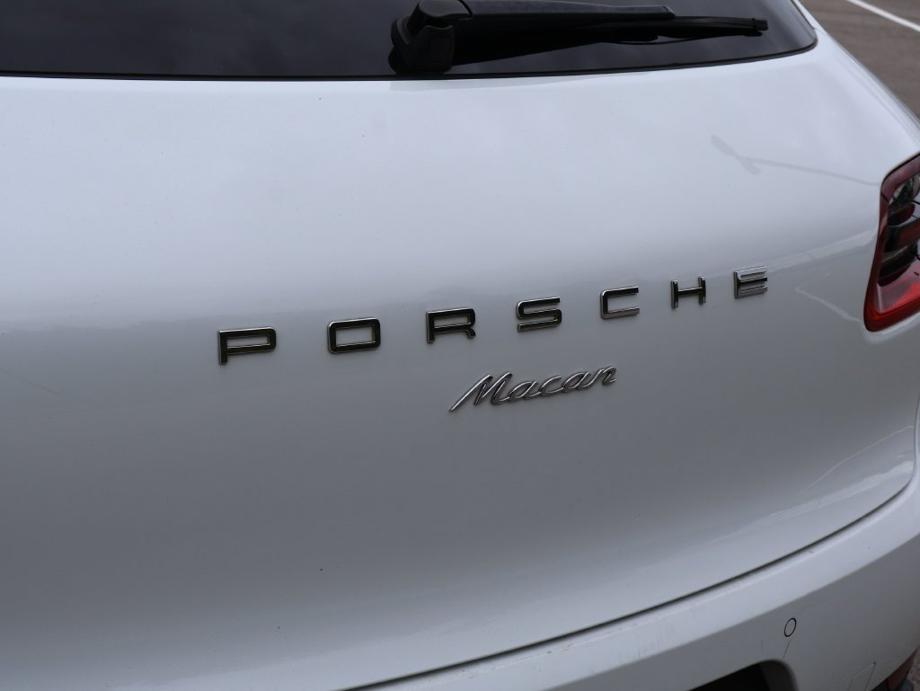 Used 2018 White Porsche Sport Edition image 6
