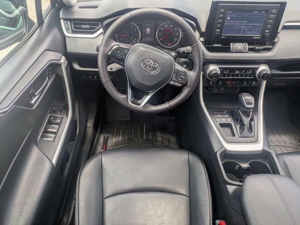 Used 2021 Gray Toyota XLE Premium image 17