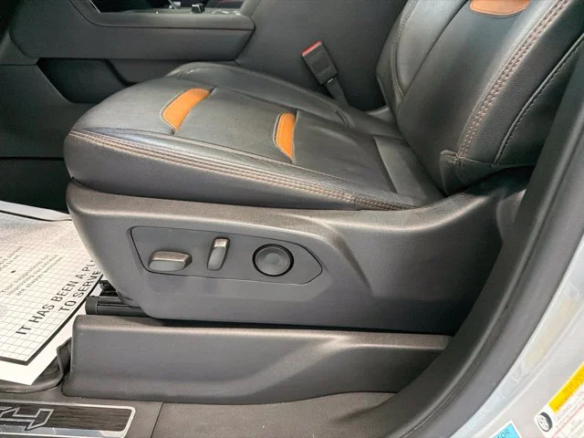 Used 2025 Gray GMC AT4 image 20