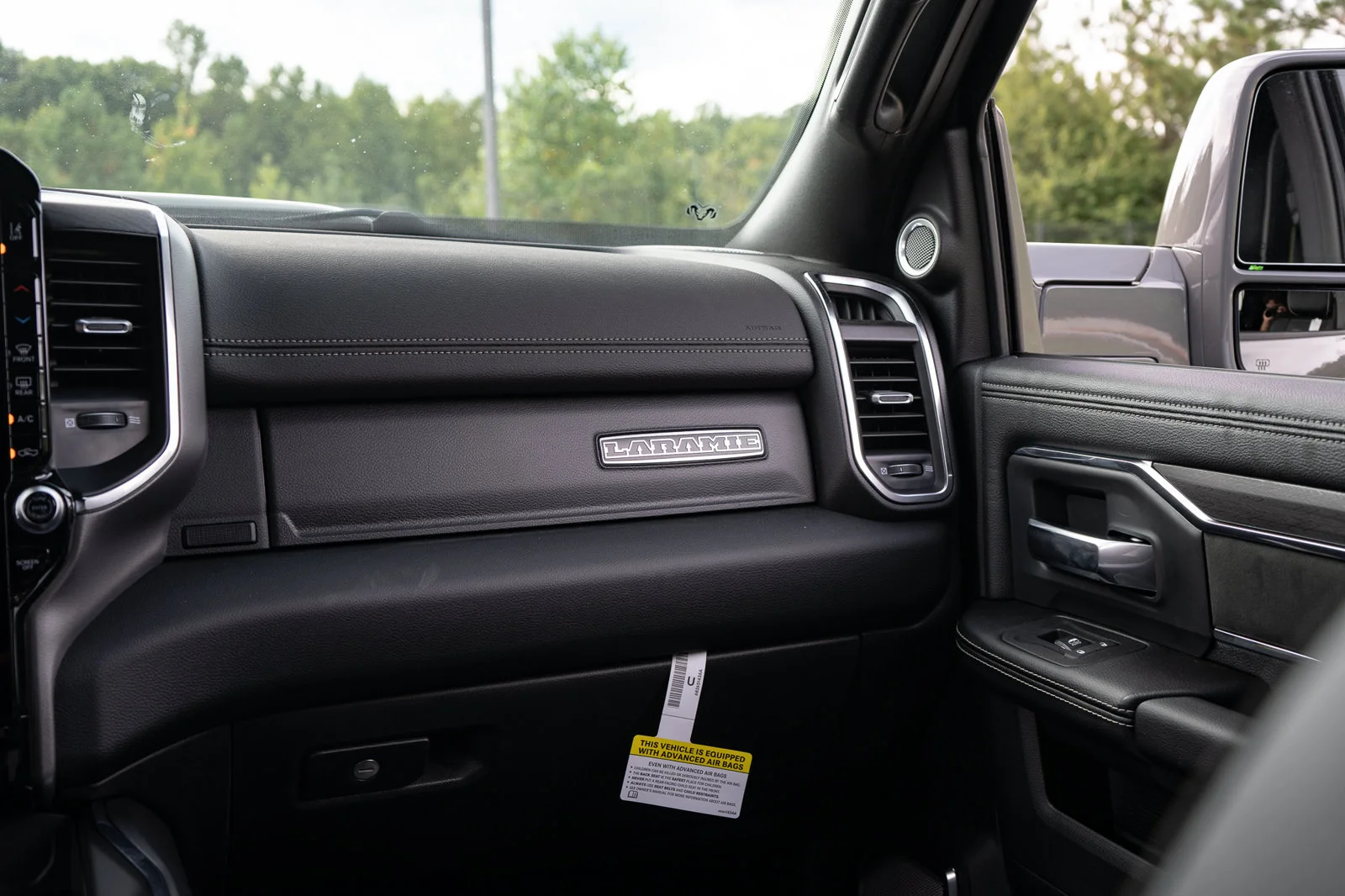 New 2026 Ceramic Gray Clear-Coat Exterior Paint RAM Laramie image 41