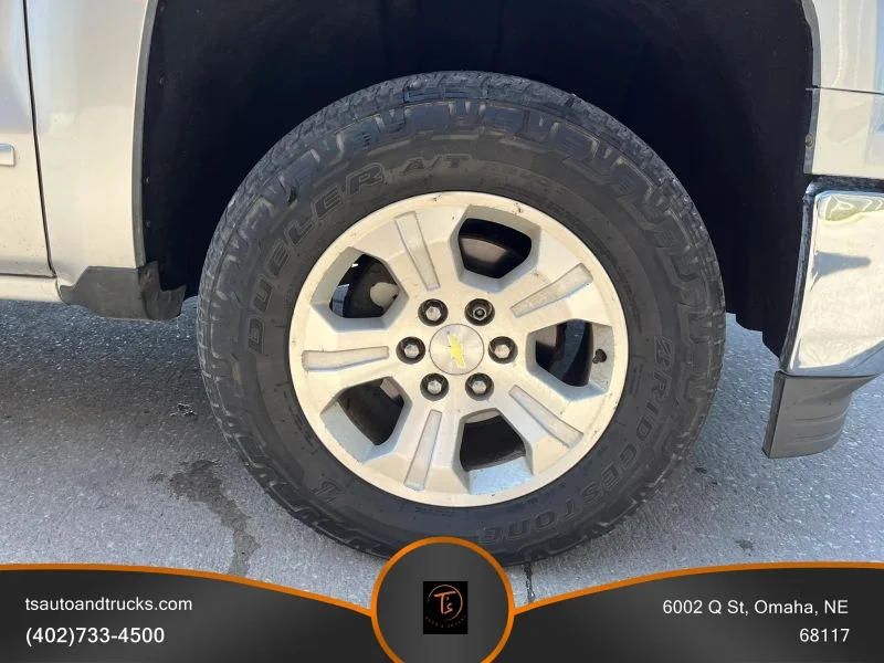 Used 2015 Silver Chevrolet Z71 LT Pickup 4D 5 3/4 ft image 9