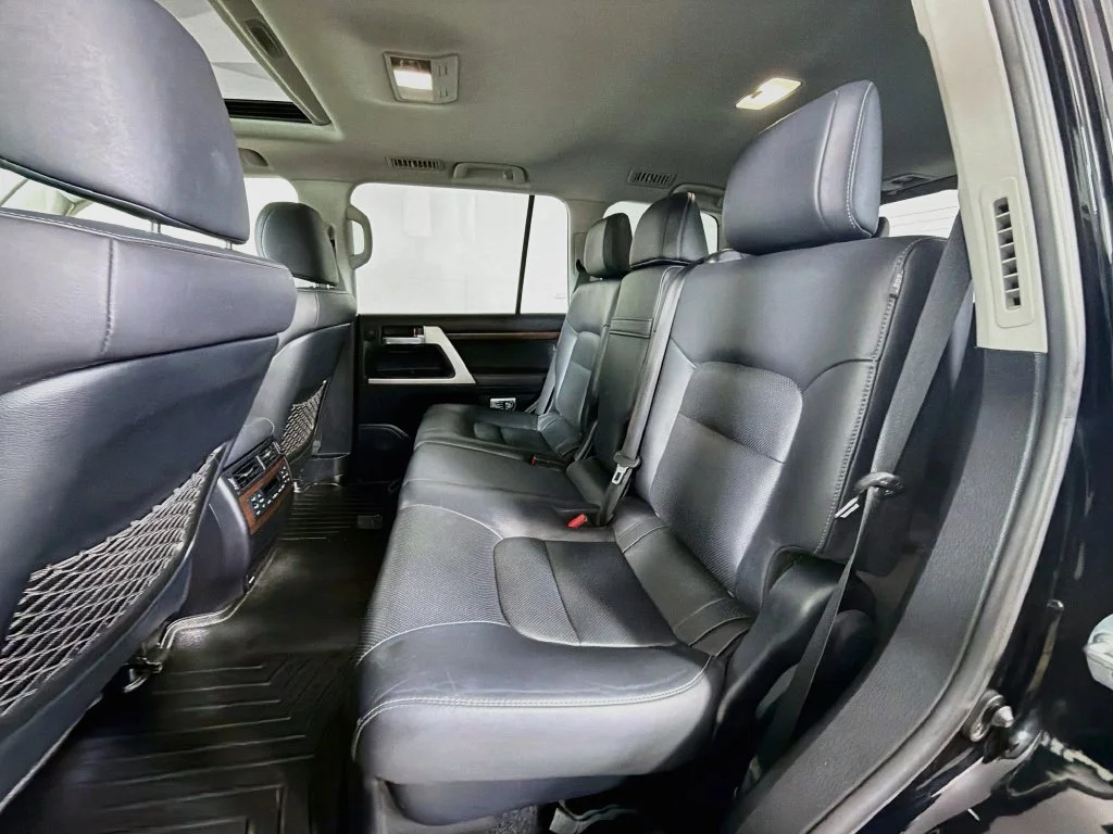 Certified Used 2018 Black Toyota Base image 20