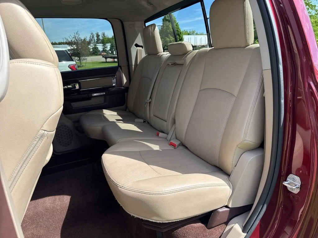 Used 2017 Delmonico Red Pearlcoat Ram Laramie image 32