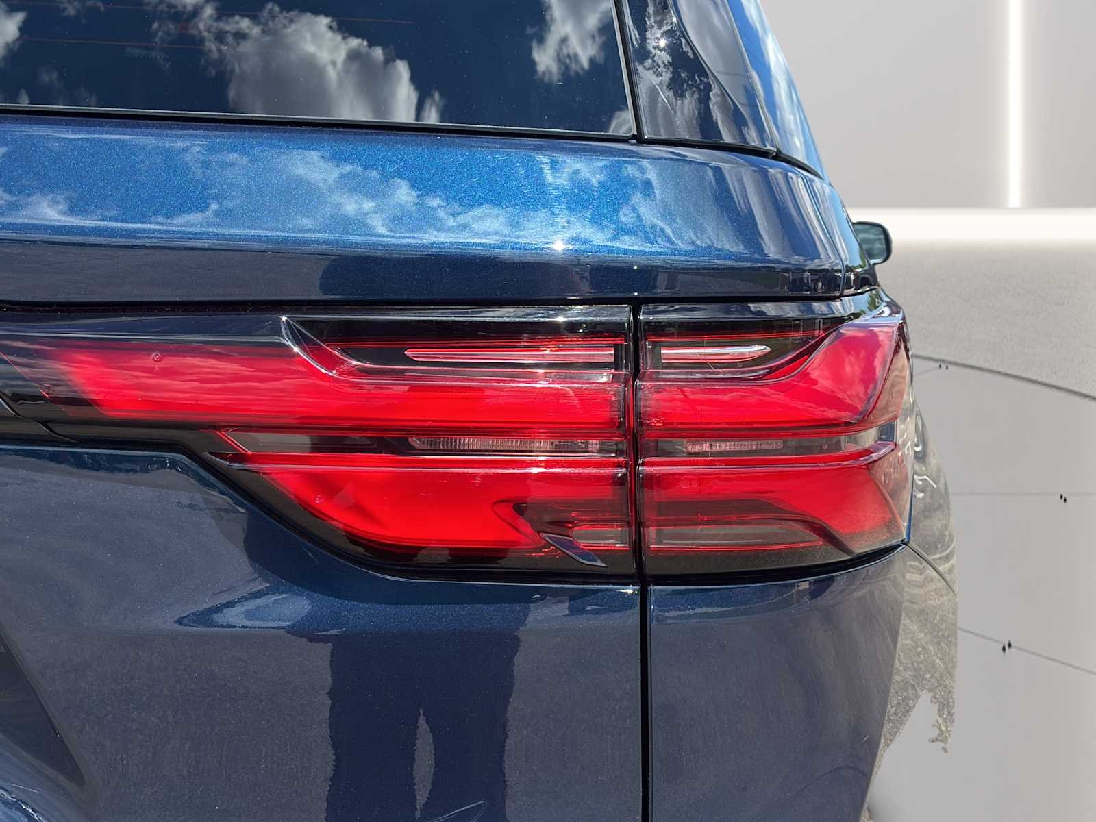 2023 Chevrolet Traverse 1LT - Photo 38