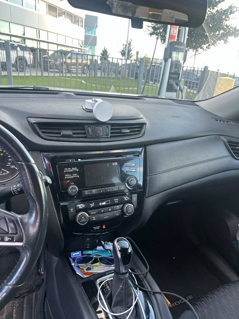 Used 2017 Gray Nissan Hybrid SV image 20