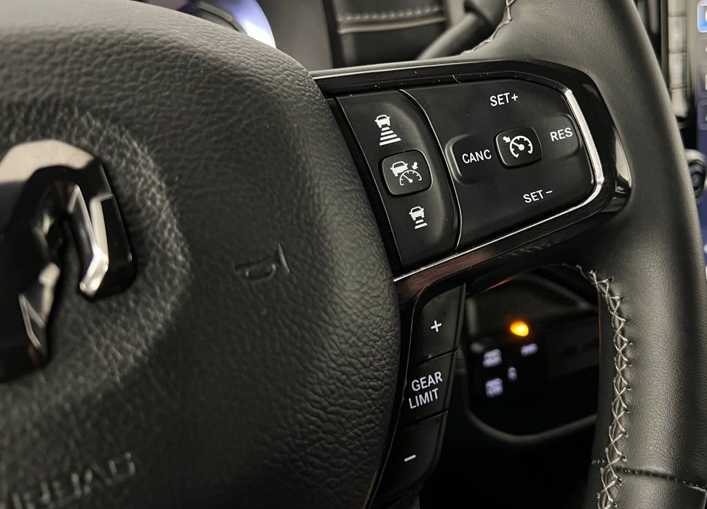 2024 RAM Ram 2500 Pickup Laramie Limited - Photo 35
