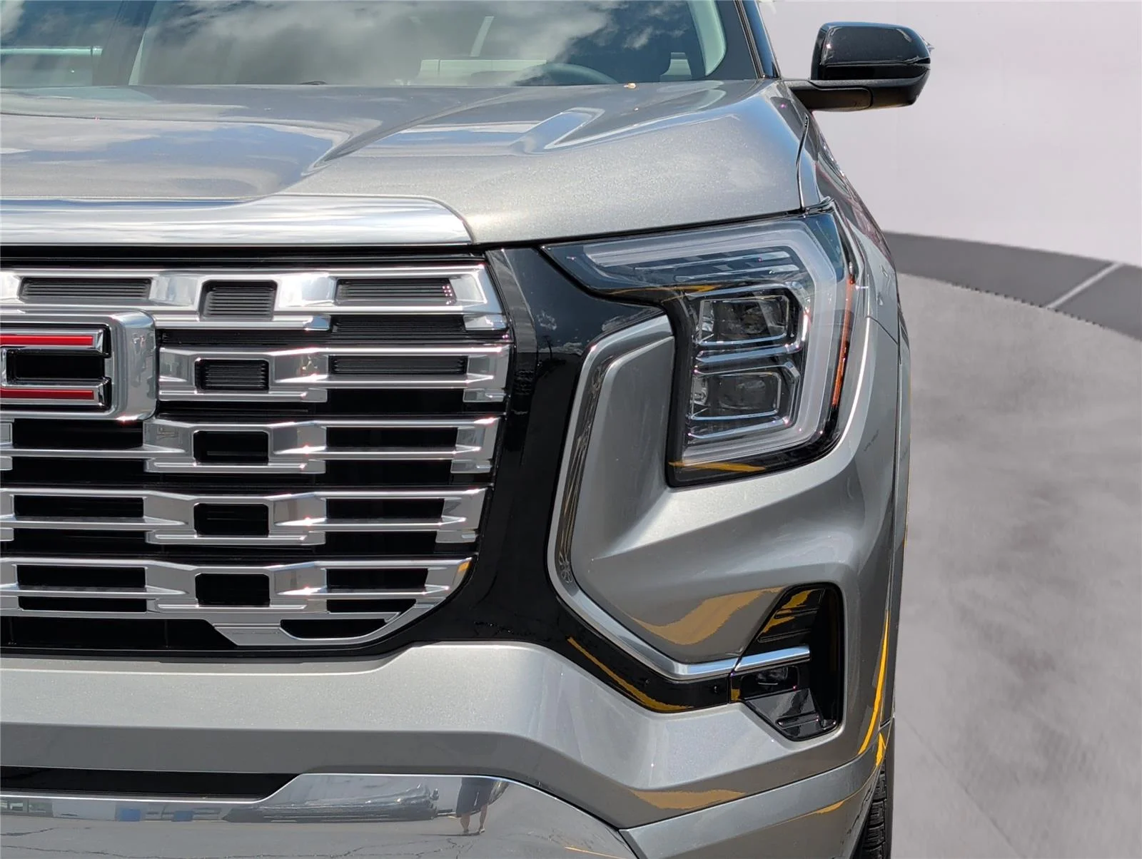 New 2026 Sterling Metallic GMC Denali image 30