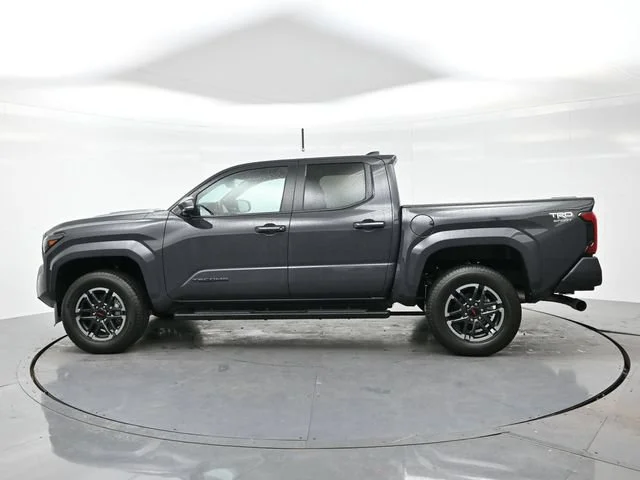 Used 2025 Underground Toyota SR5 image 4