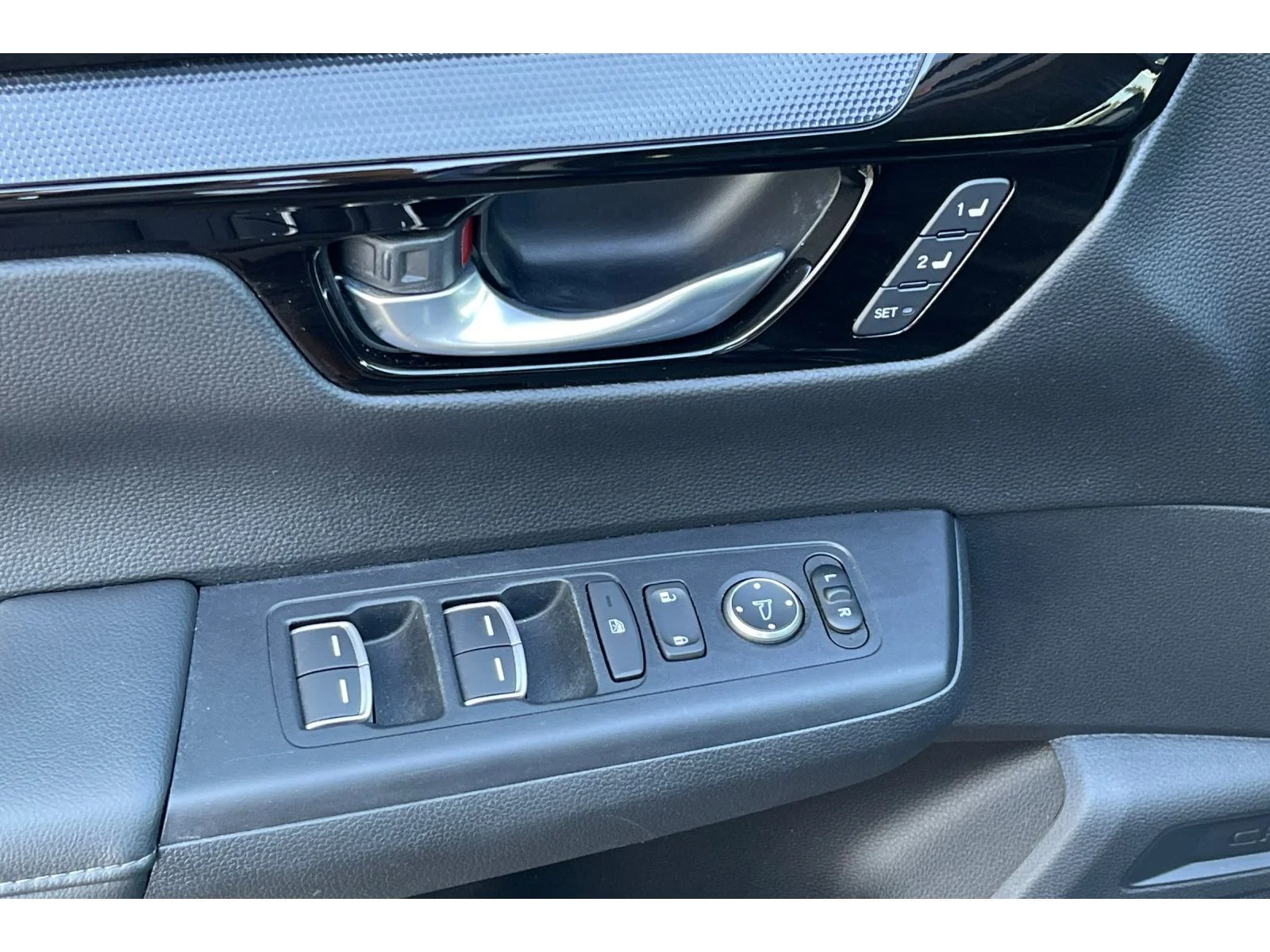 Used 2023 Canyon River Blue Metallic Honda EX-L image 12