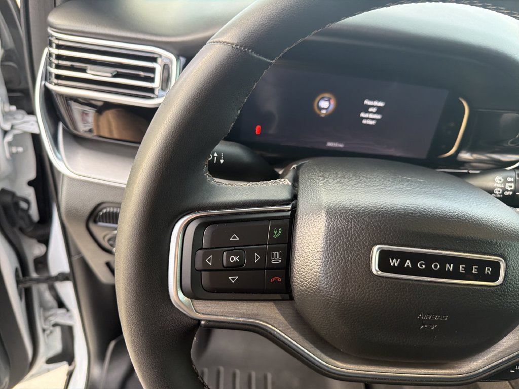 2023 Jeep Wagoneer Series II - Photo 17