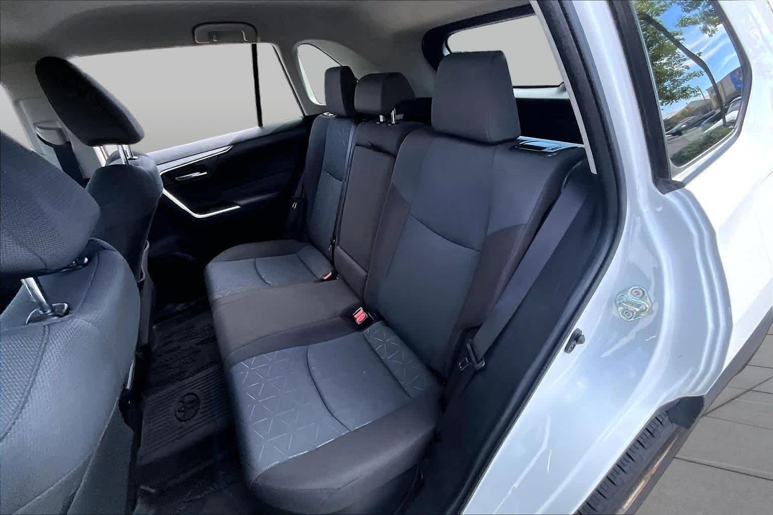 Used 2025 Ice Cap/Midnight Black Metallic Toyota Hybrid Woodland image 18