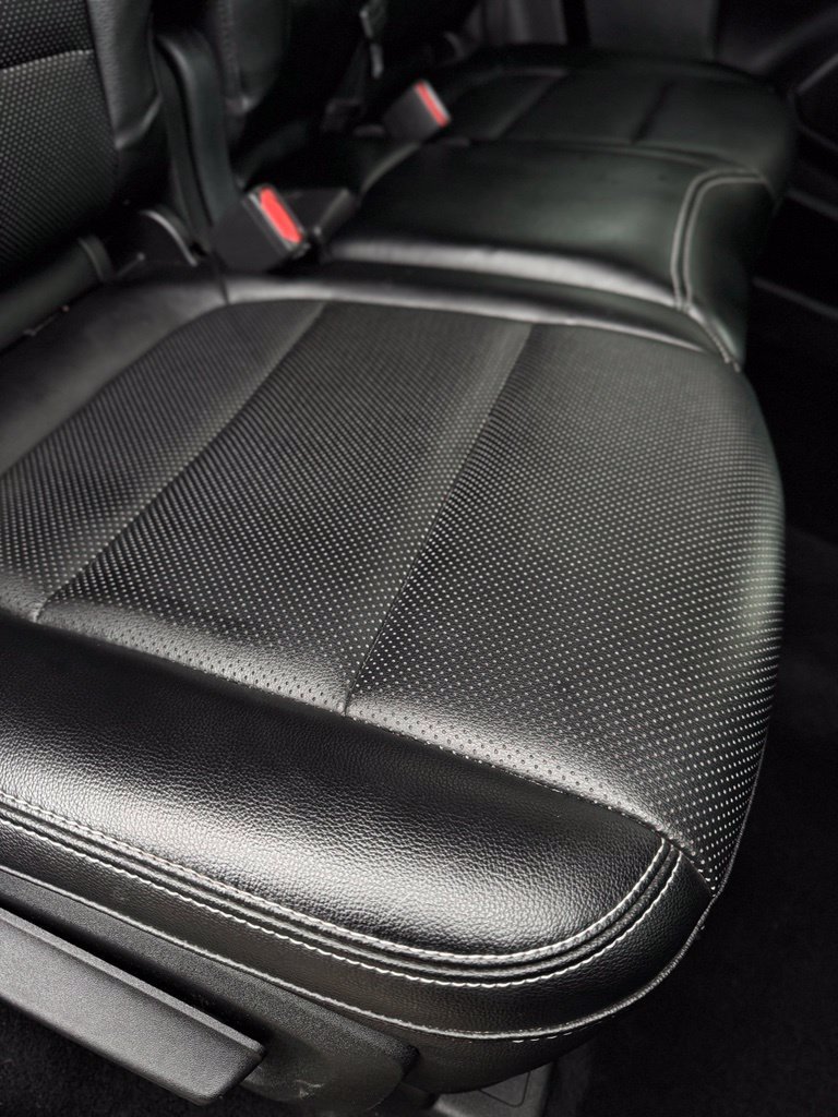 Used 2022 Black Metallic Ford SEL image 36