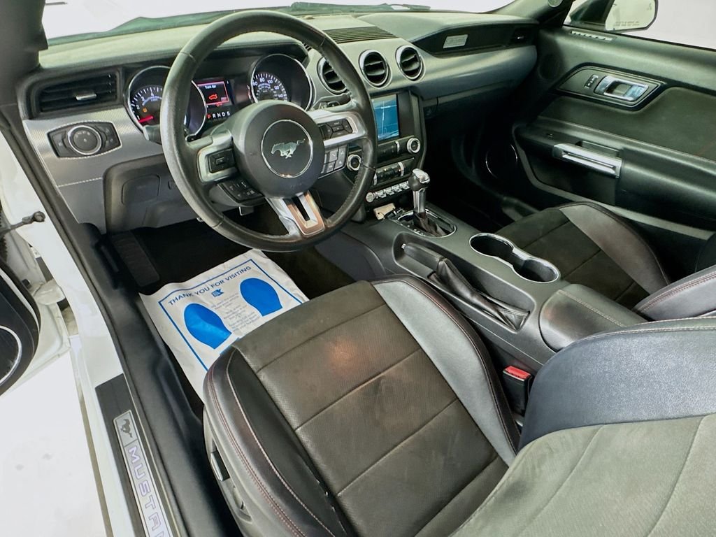 Used 2016 Oxford White Ford GT Premium image 27