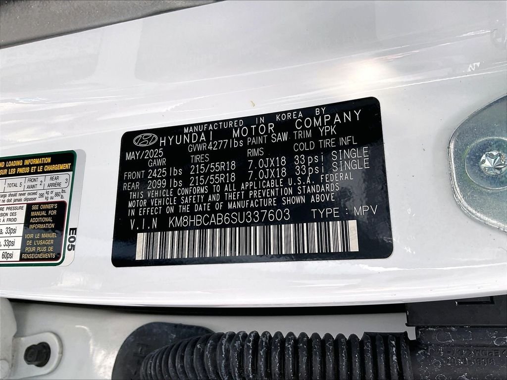 Used 2025 Atlas White Hyundai SEL image 33