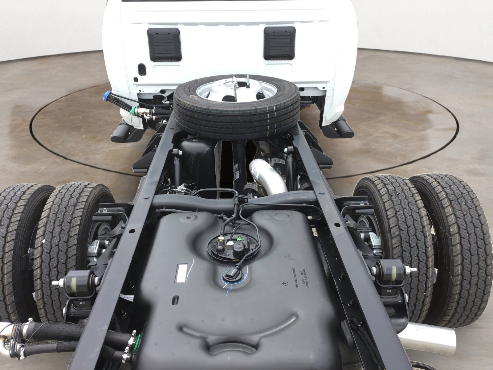New 2026 Bright White Clearcoat RAM Tradesman image 12