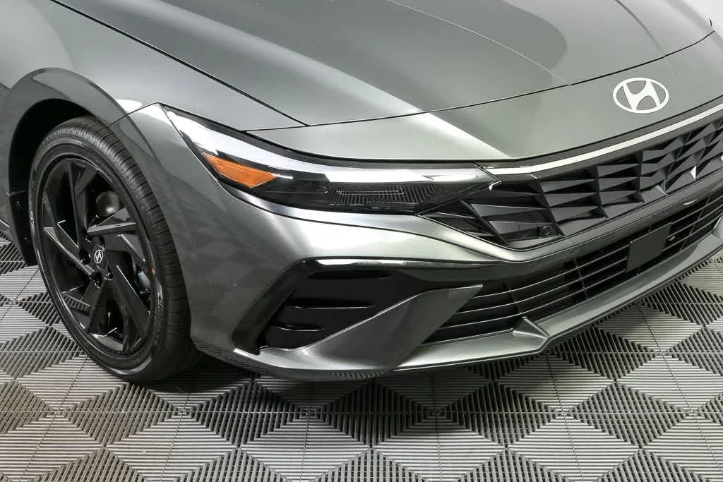 New 2026 Amazon Gray Hyundai SEL Sport Premium image 14