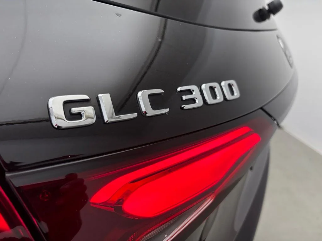 Certified Used 2023 Black Mercedes-Benz GLC 300 image 12