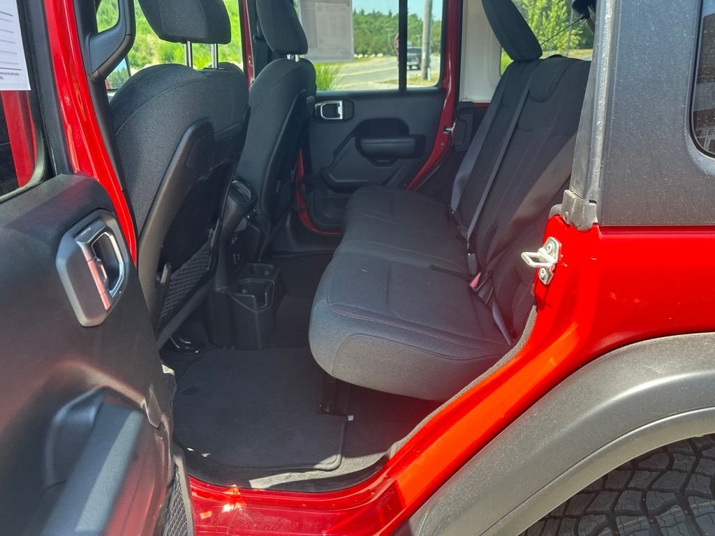 2025 Jeep Wrangler 4-Door Rubicon - Photo 19