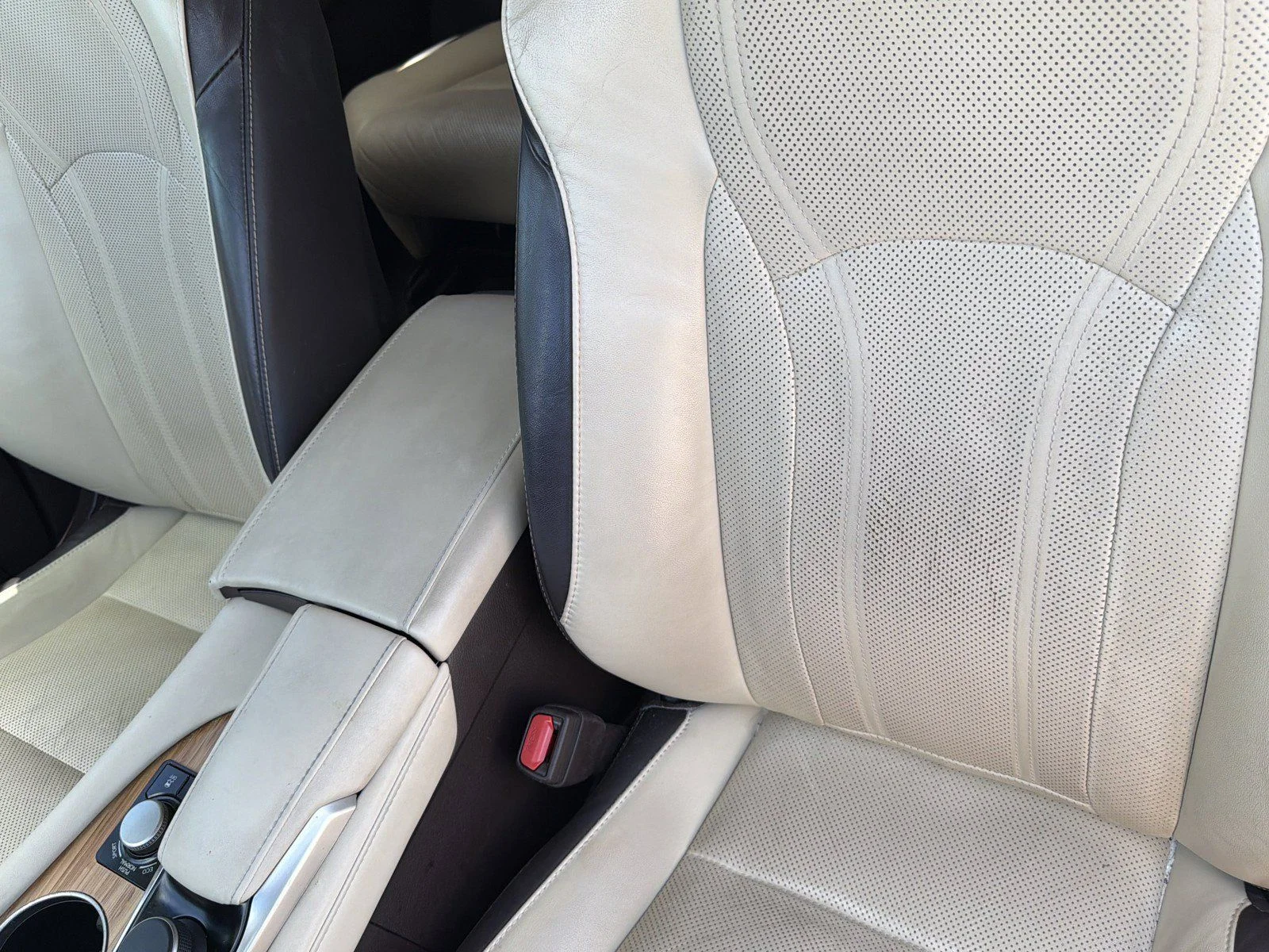 Used 2018 Silver Lexus 350L image 22