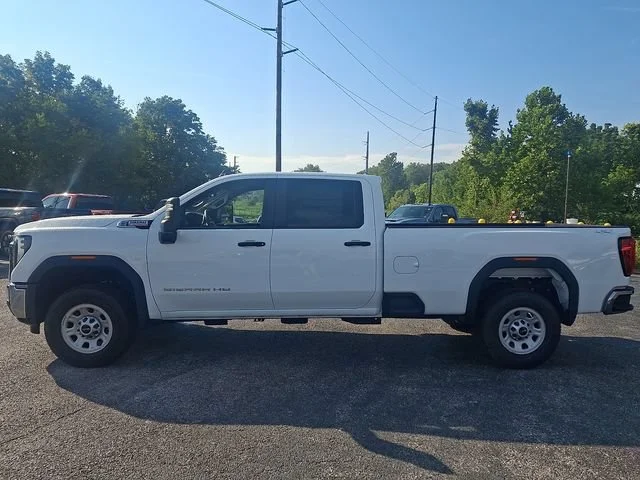 New 2026 Summit White GMC Pro image 4