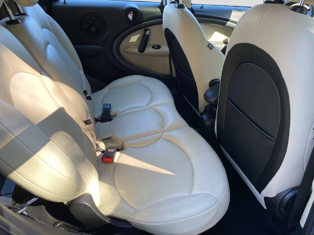 Used 2016 White MINI Base image 24