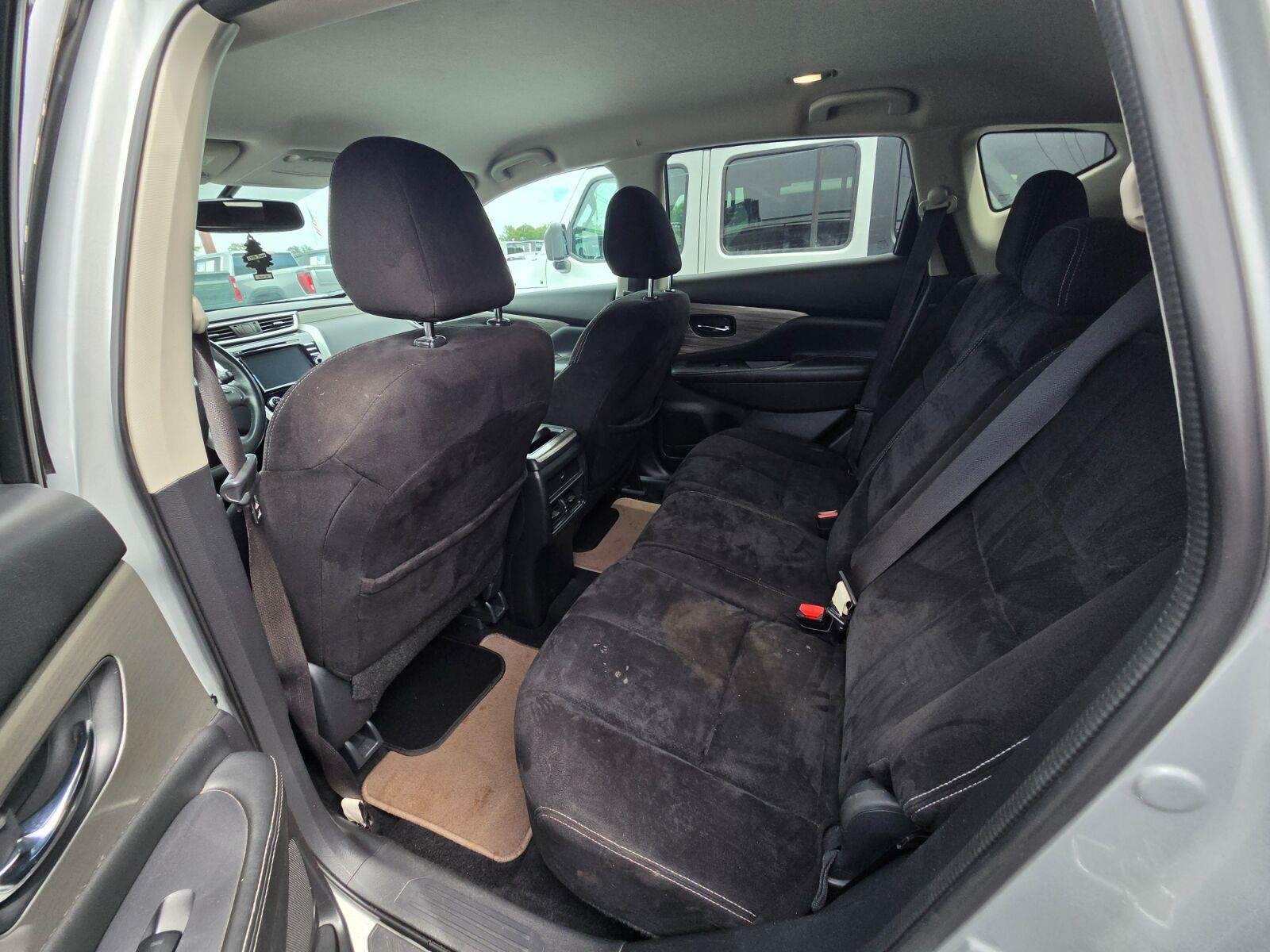 Used 2018 Silver Nissan SV image 9
