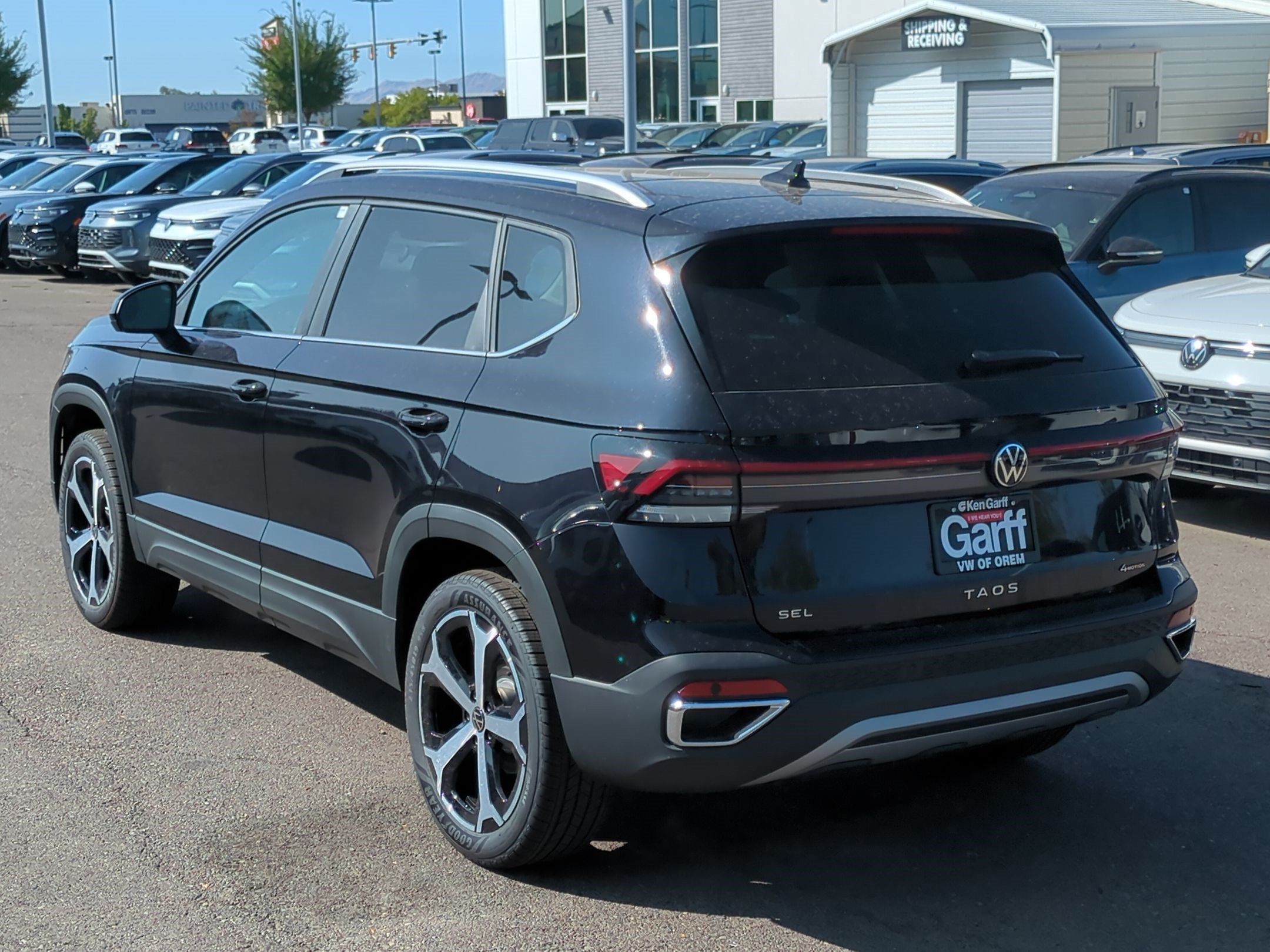 New 2025 Deep Black Pearl Volkswagen SEL image 5