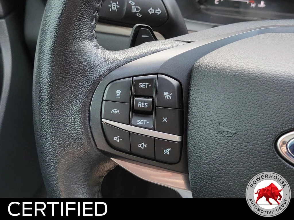 Used 2020 White Ford Limited image 32
