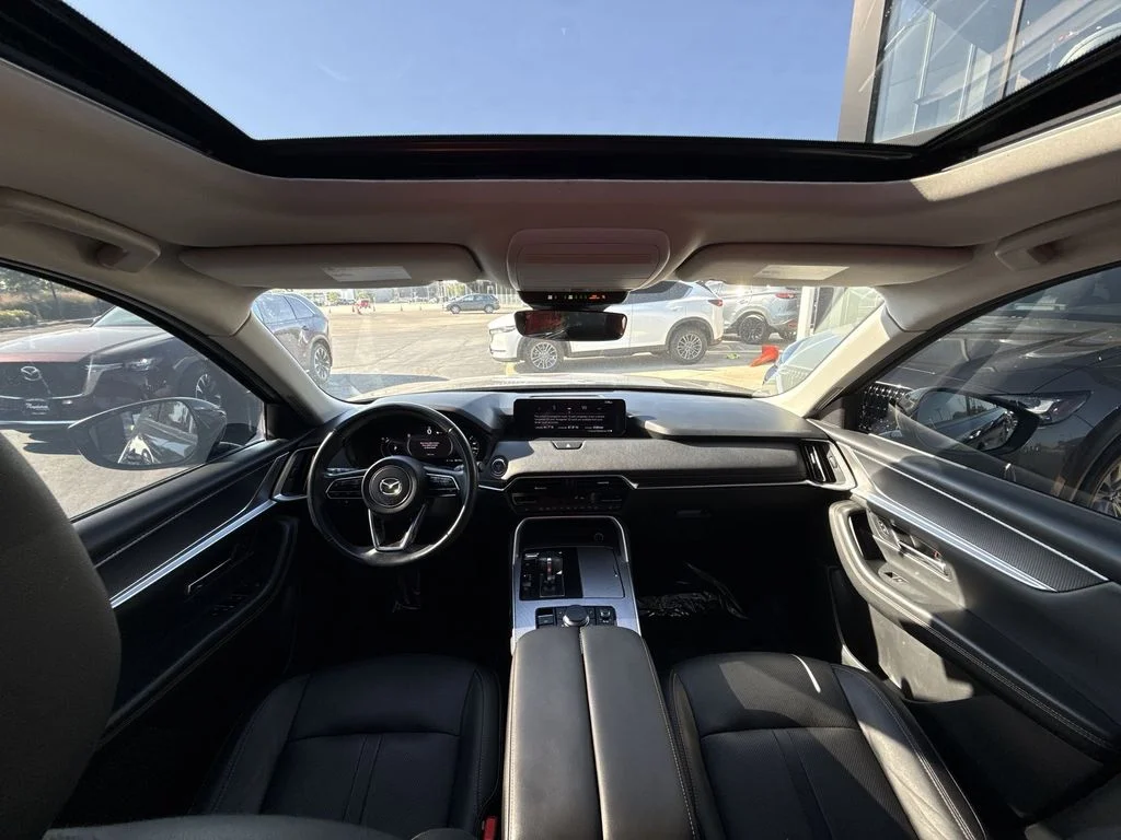 Used 2024 Blue Mazda Preferred image 22