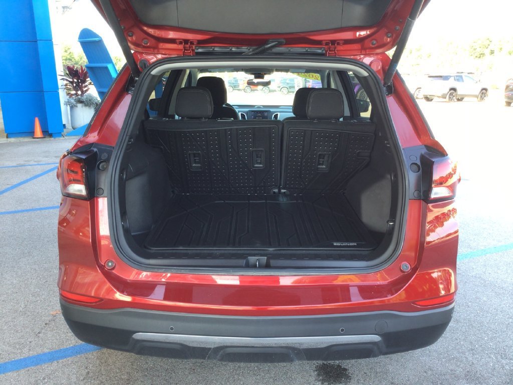 Used 2024 Radiant Red Tintcoat Chevrolet LT image 40