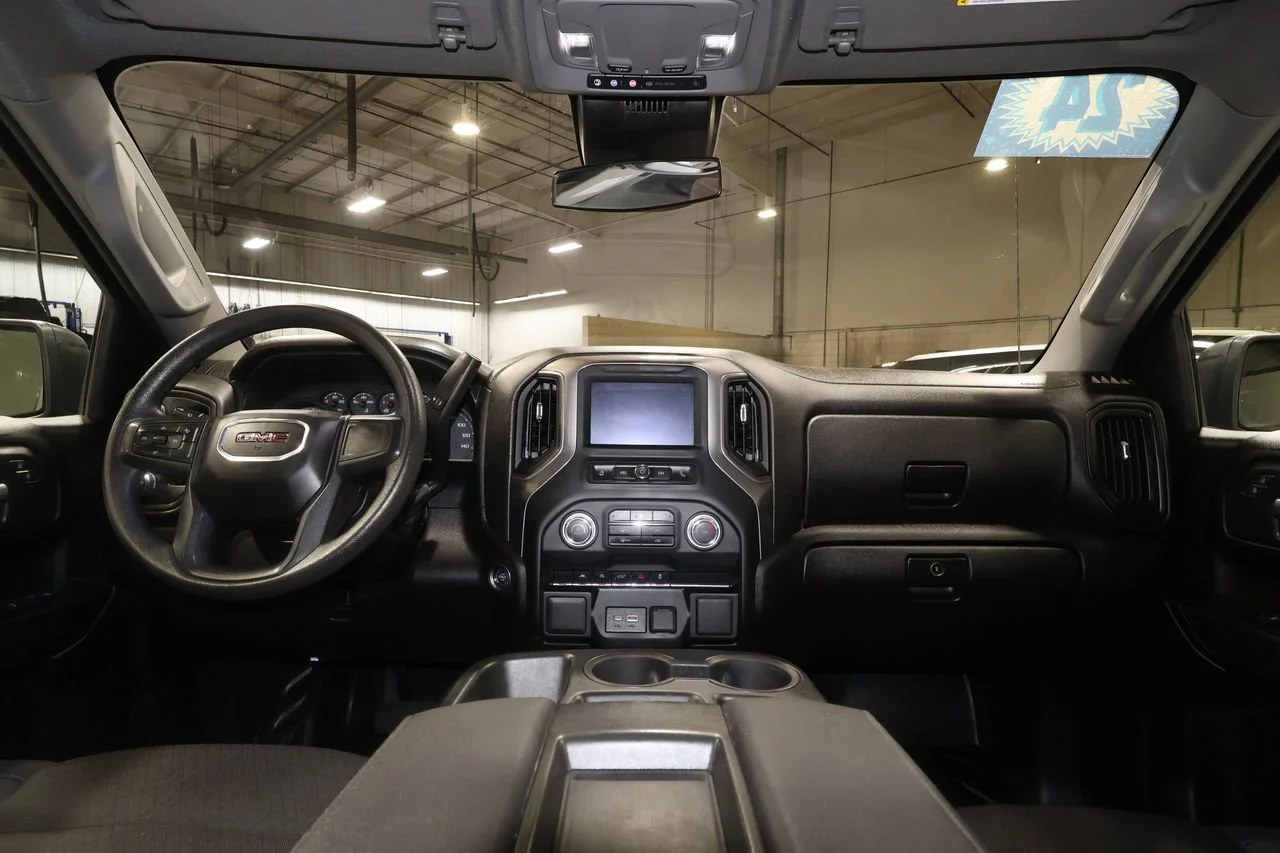 Used 2024 Onyx Black GMC Pro image 28