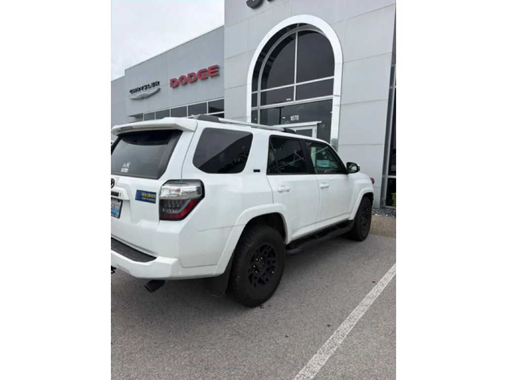 Used 2024 Ice Cap Toyota SR5 Premium image 4