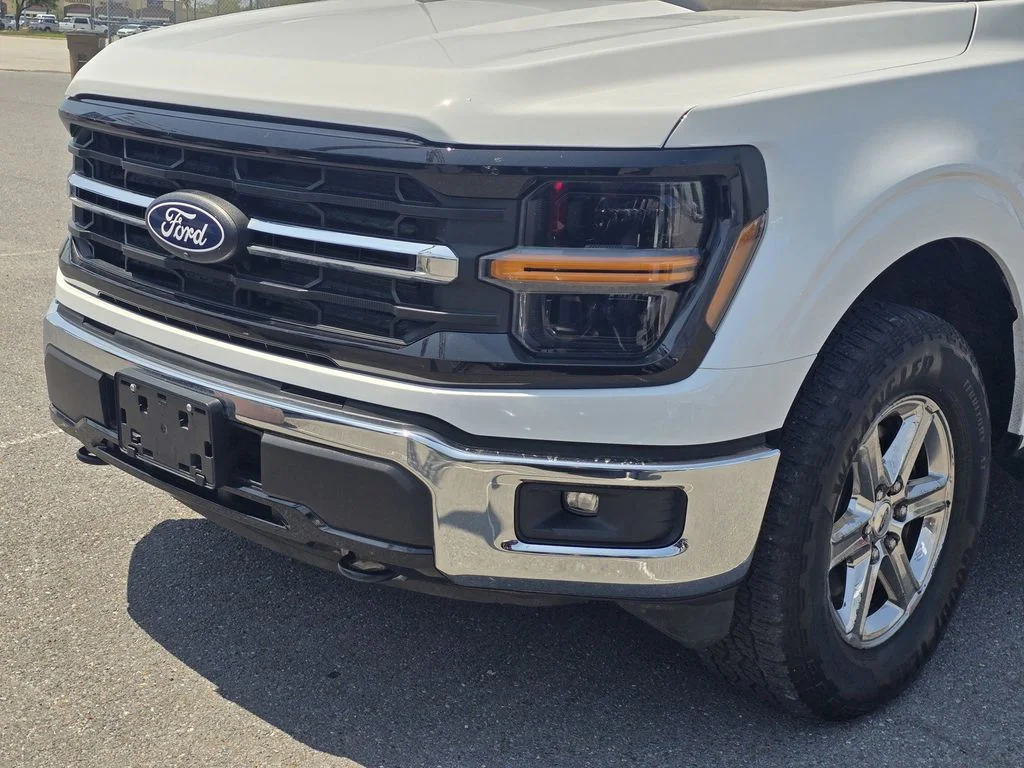 Used 2024 White Ford XLT image 10