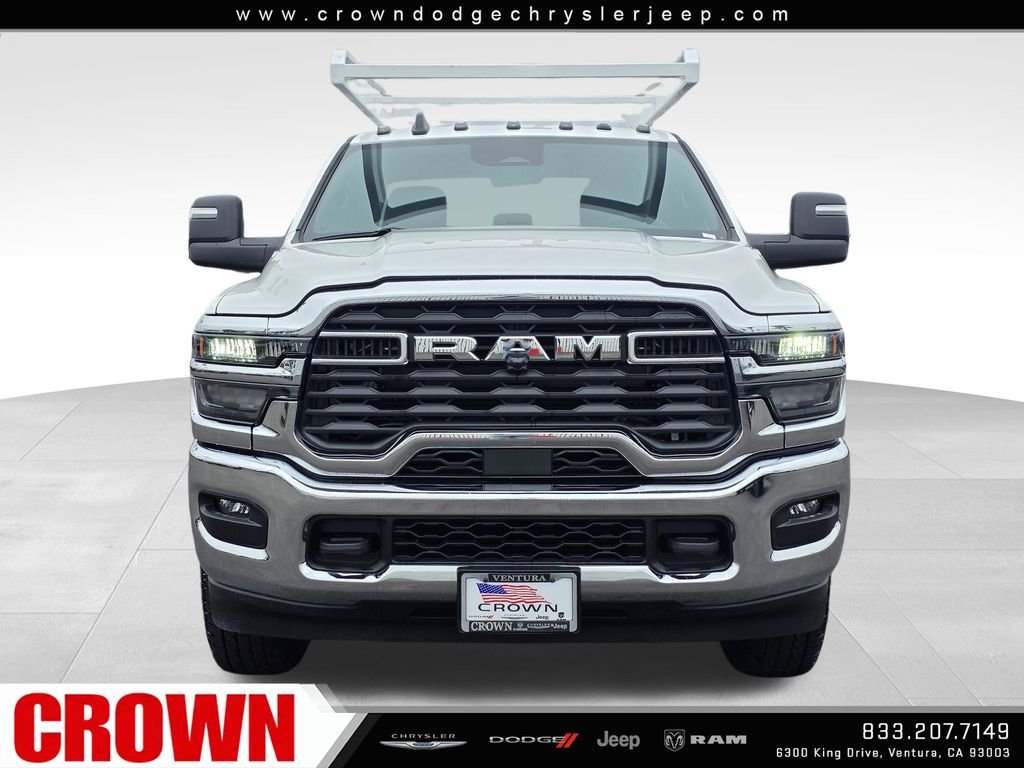 New 2026 Bright White Clear-Coat Exterior Paint RAM Tradesman image 2