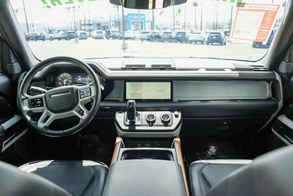 2024 Land Rover Defender S