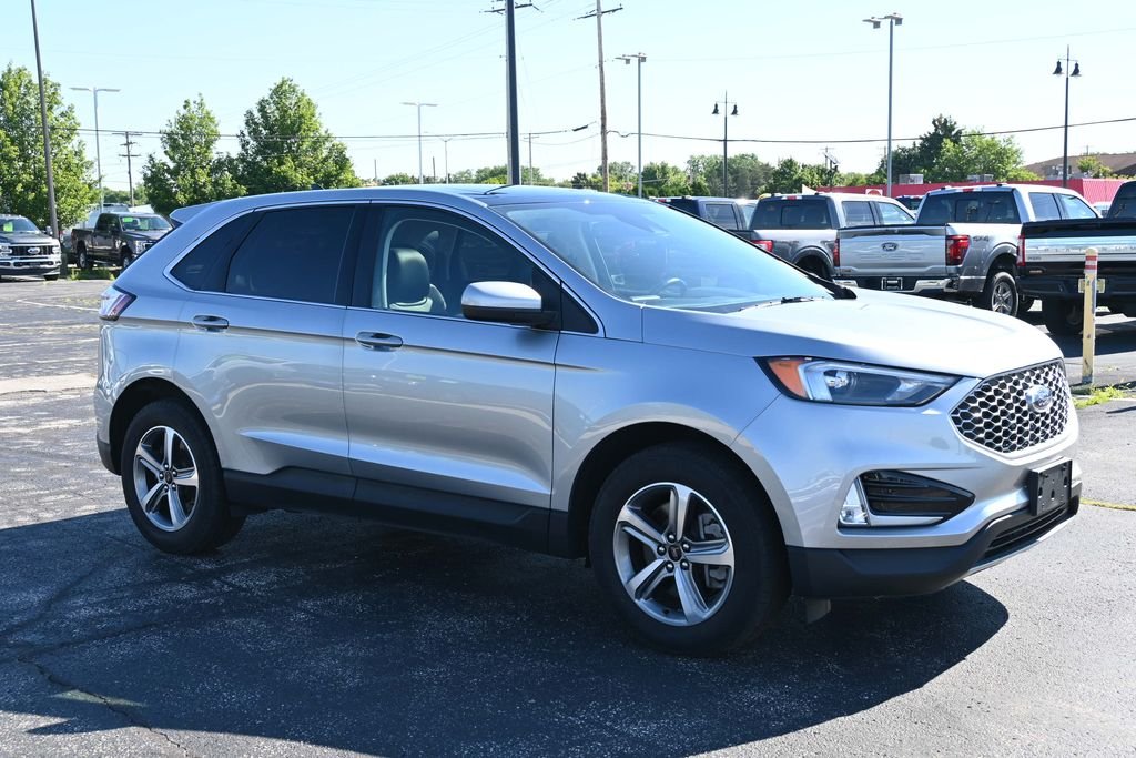 Certified Used 2023 Silver Metallic Ford SEL image 7