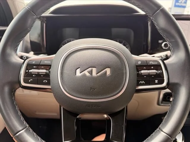 Used 2022 Gray Kia SX image 22