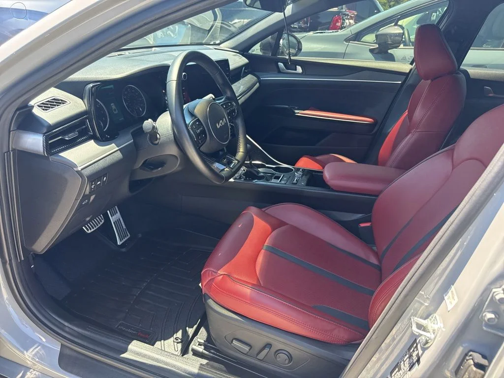 Used 2024 Gray Kia GT-Line image 3
