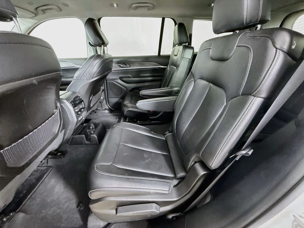 Used 2023 White Jeep Limited image 24