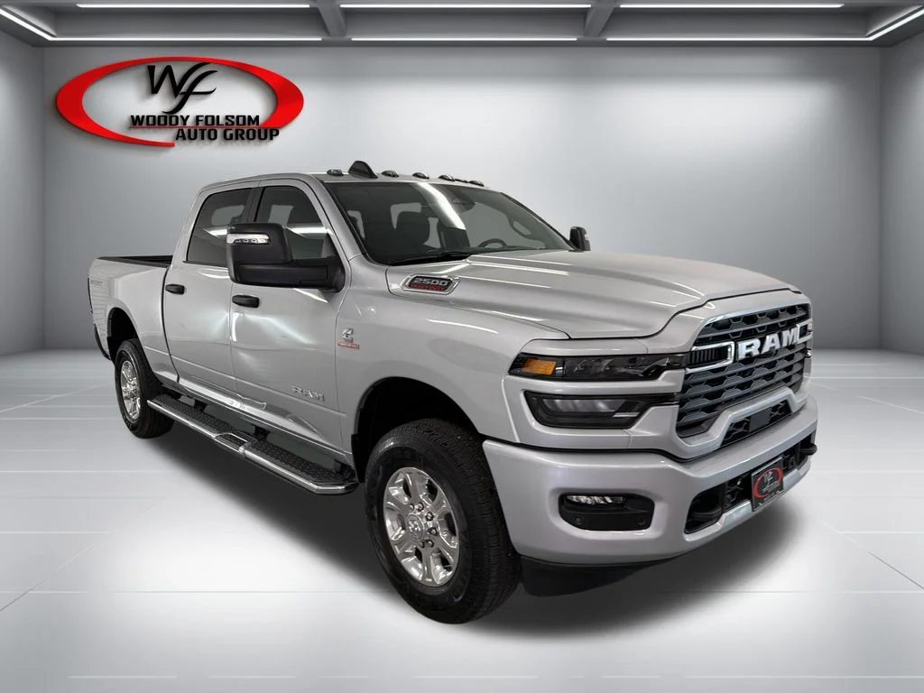 New 2026 Silver-Zynith Exterior Paint RAM Big Horn image 3