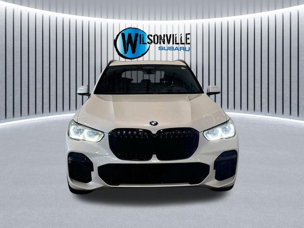Used 2022 White BMW xDrive40i image 4