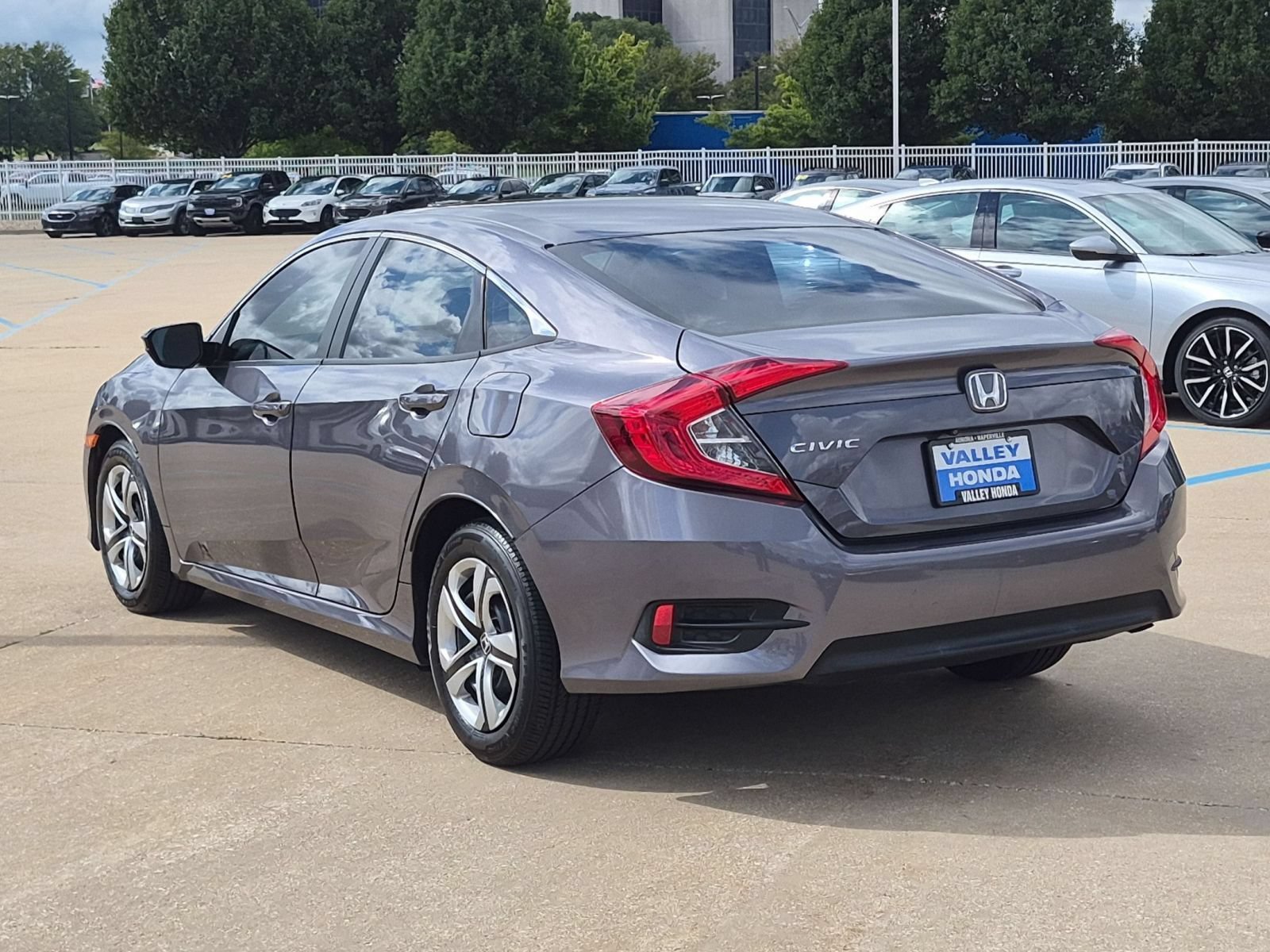 Certified Used 2016 Modern Steel Metallic Honda LX Sedan image 9