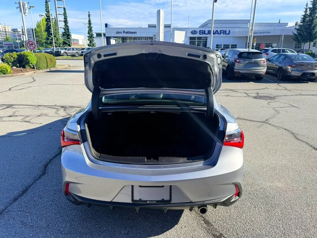 Used 2019 Modern Steel Metallic Acura Premium Dilawri Certified   Local BC   Clean Title image 15
